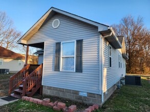 1220 Martin Luther King Jr Dr in Paducah, KY - Building Photo - Building Photo