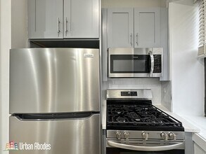 445 W Belden Ave, Unit A03 in Chicago, IL - Building Photo - Building Photo