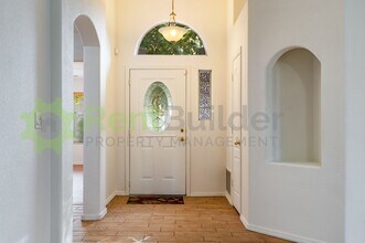 4523 Los Valles Dr NW in Albuquerque, NM - Building Photo - Building Photo