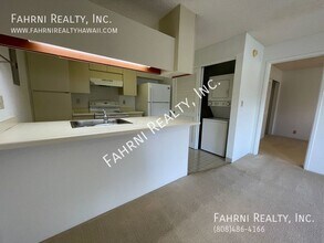 94-1049 Kaukahi Pl-Unit -#D11 in Waipahu, HI - Building Photo - Building Photo