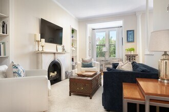 84 Commonwealth Ave in Boston, MA - Building Photo - Building Photo