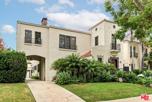 235 S Orange Dr in Los Angeles, CA - Building Photo - Building Photo