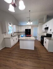 670 Paris Dr in Lawrenceville, GA - Building Photo - Building Photo