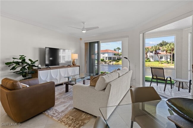 800 L'Ambiance Cir in Naples, FL - Building Photo - Building Photo