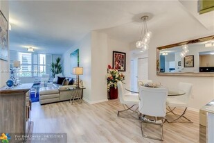 511 SE 5th Ave, Unit 923 in Fort Lauderdale, FL - Building Photo