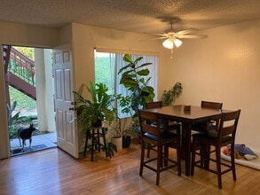 4030 Porte La Paz, Unit 90 in San Diego, CA - Building Photo - Building Photo