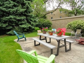 7000 Sandell Ave in Minneapolis, MN - Building Photo - Building Photo