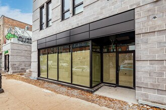 Appartements Berson in Montréal, QC - Building Photo - Building Photo