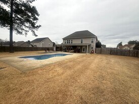 378 Bristle Oaks Dr in Raeford, NC - Building Photo