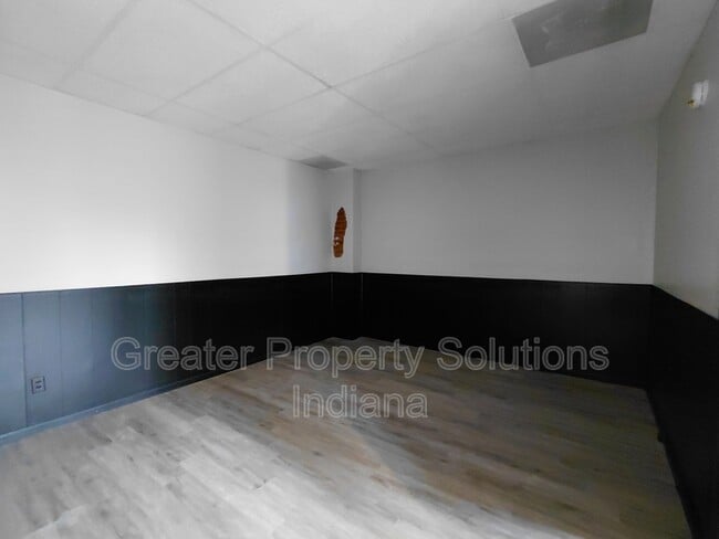416 E Commercial Ave in Lowell, IN - Building Photo - Building Photo