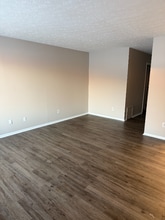 1131 Redbluff Dr, Unit C in West Carrollton, OH - Foto de edificio - Building Photo