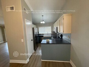 1249 E Douglas Ave in Gilbert, AZ - Building Photo - Building Photo