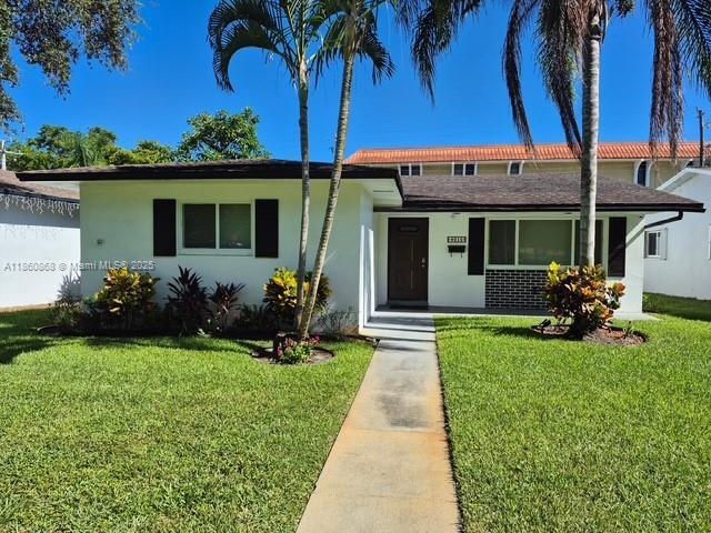4010 N Circle Dr in Hollywood, FL - Building Photo