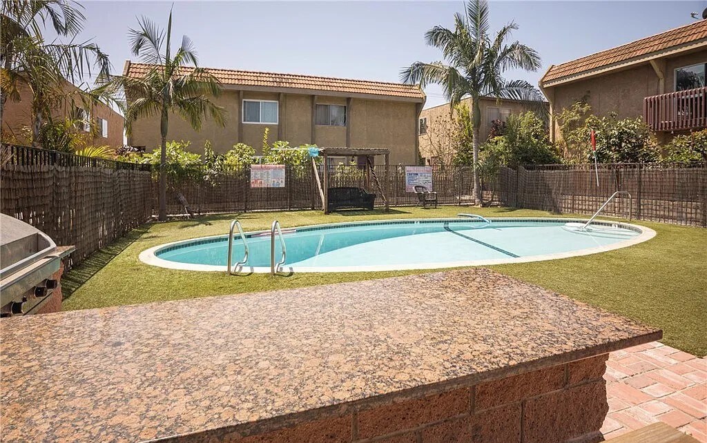 22718 Figueroa St, Unit 23 in Carson, CA - Foto de edificio