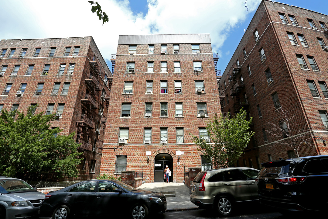 34 Hillside Ave in New York, NY - Foto de edificio