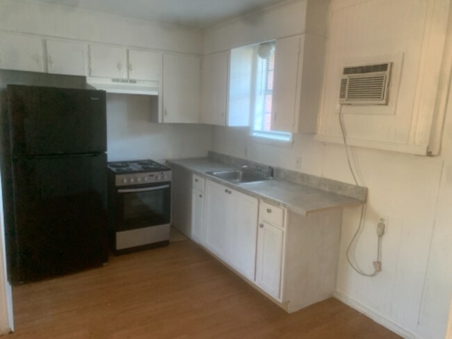 132 N Hummel St in Denham Springs, LA - Building Photo - Building Photo