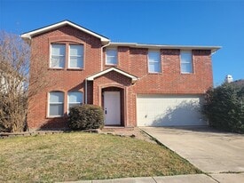 2233 Maple Dr in Little Elm, TX - Building Photo
