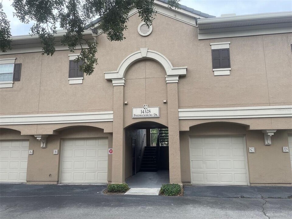 14328 Fredricksburg Dr in Orlando, FL - Building Photo