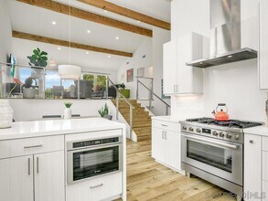 5555 Caminito Marrisa in San Diego, CA - Building Photo - Building Photo