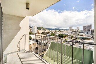 1125 Young St in Honolulu, HI - Building Photo - Building Photo
