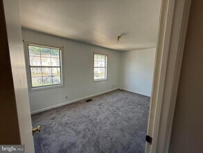103 Powhatan Ct in Stafford, VA - Building Photo - Building Photo