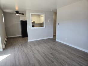 9380 W 49th Ave in Wheat Ridge, CO - Foto de edificio - Building Photo