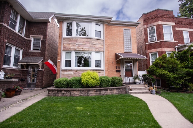property at 4938 N Monitor Ave