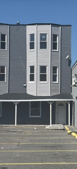 2417 Pacific Ave in Atlantic City, NJ - Foto de edificio