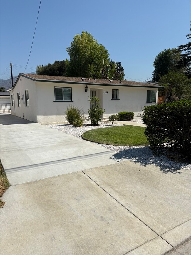 849 Diamond St in Monrovia, CA - Building Photo - Building Photo