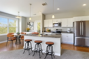 Aspen Lakes in Grand Rapids, MI - Building Photo