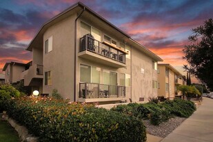 503 Avenue G in Redondo Beach, CA - Building Photo