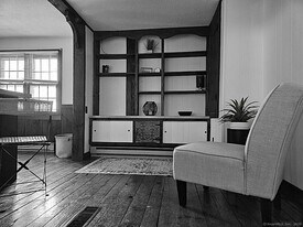 703 Main St in Plymouth, CT - Building Photo