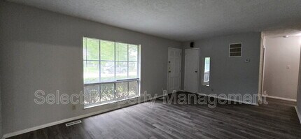 1512 Cinnamon Rd in Fort Wayne, IN - Foto de edificio - Building Photo