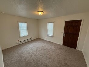 12408 Sarsfield Ave in Warren, MI - Building Photo - Building Photo