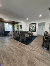 1531 NE 15th Ave in Fort Lauderdale, FL - Foto de edificio - Building Photo