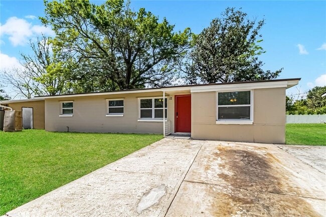 property at 12 S Atlas Dr