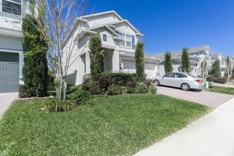 8289 Bayliss Ct in Alafaya, FL - Building Photo - Building Photo