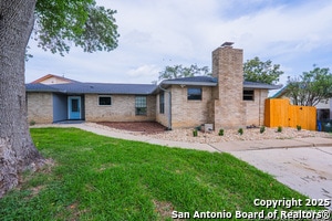 1002 River Oak Dr in Seguin, TX - Building Photo - Building Photo