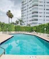 1881 Washington Ave, Unit 8F in Miami Beach, FL - Building Photo