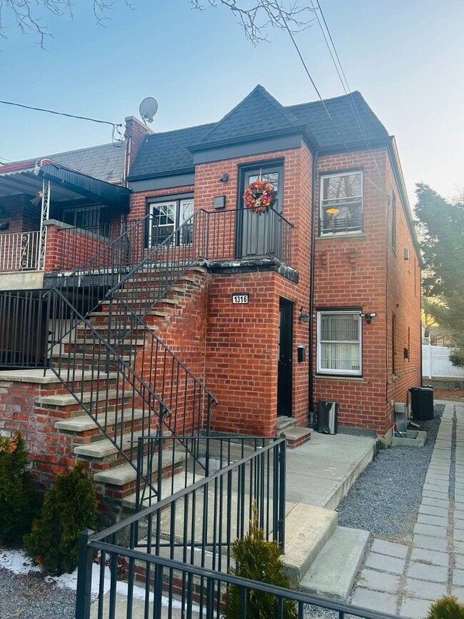property at 1316 East 100th Street