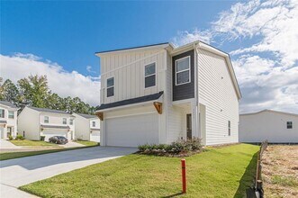4839 Station Dr in Union City, GA - Building Photo - Building Photo