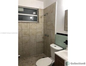 11800 SW 212th St in Miami, FL - Building Photo - Building Photo