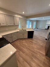 2301 Thousand Oaks Dr in Richmond, VA - Building Photo - Building Photo