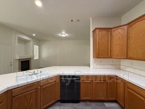 3176 Penelope Dr in Stockton, CA - Building Photo - Building Photo