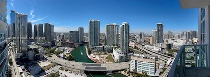 31 SE 5th St in Miami, FL - Building Photo - Building Photo