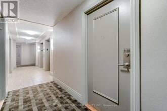 60 Heintzman St in Toronto, ON - Building Photo - Building Photo