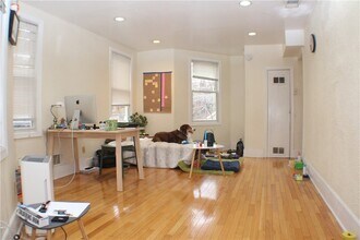 708 S Negley Ave, Unit 5 in Pittsburgh, PA - Building Photo - Building Photo