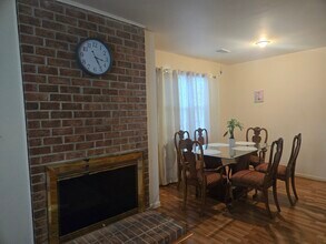 11435 Appledowre Way, Unit 3 beds 2.5 bedrooms for r in Germantown, MD - Foto de edificio - Building Photo