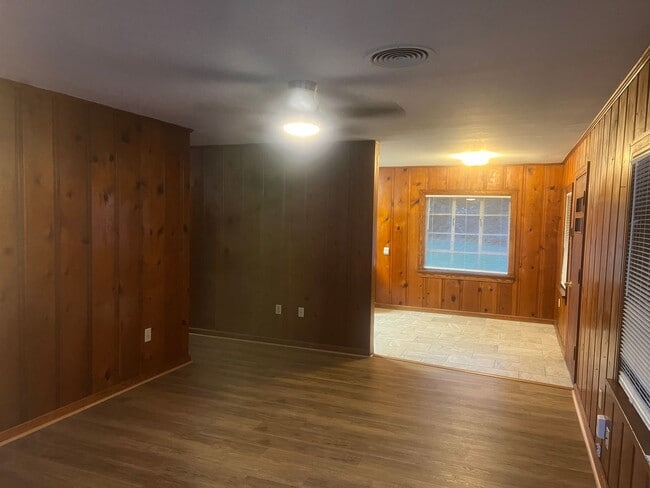 1929 Johnston Ave in Conway, AR - Building Photo - Building Photo