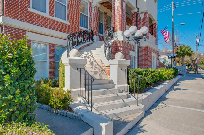 The Baker House in Charleston, SC - Building Photo - Building Photo